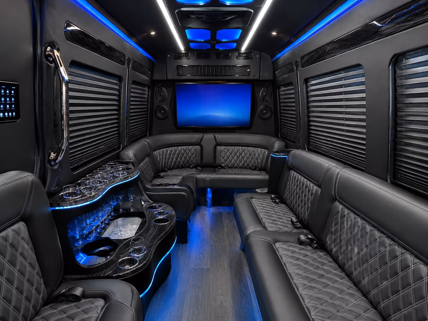 charter bus rentals shuttle service at savannah hilton head international airport sav