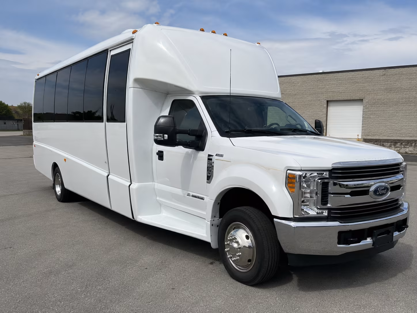 savannah airport transportation onboard seating