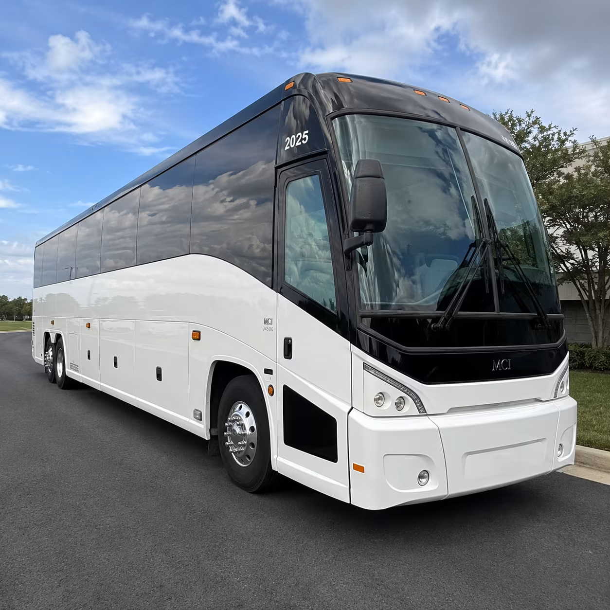 savannahcharterbusservices com is the easiest way to find buses for savannah s historic district field trips